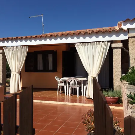 Villina Peppina Apartment Porto Taverna
